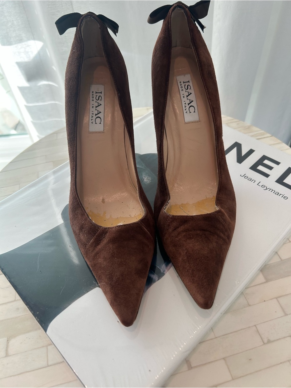 Brown Suede Pointed-Toe High Heels with Back Bow detail
Isaac